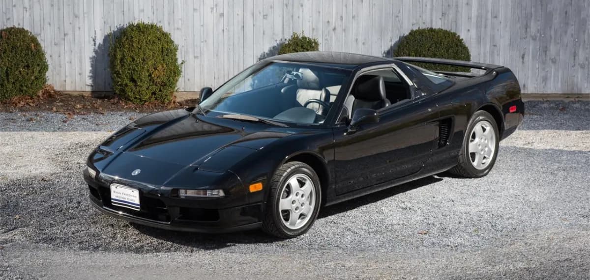 Acura NSX черный