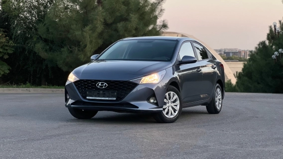 Hyundai Accent Gray